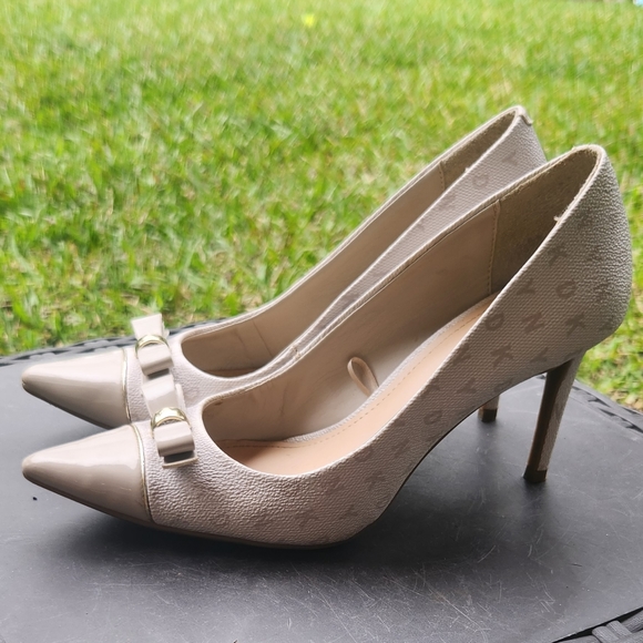 DKNY Nude Shoes - Size 7 - Picture 6 of 10